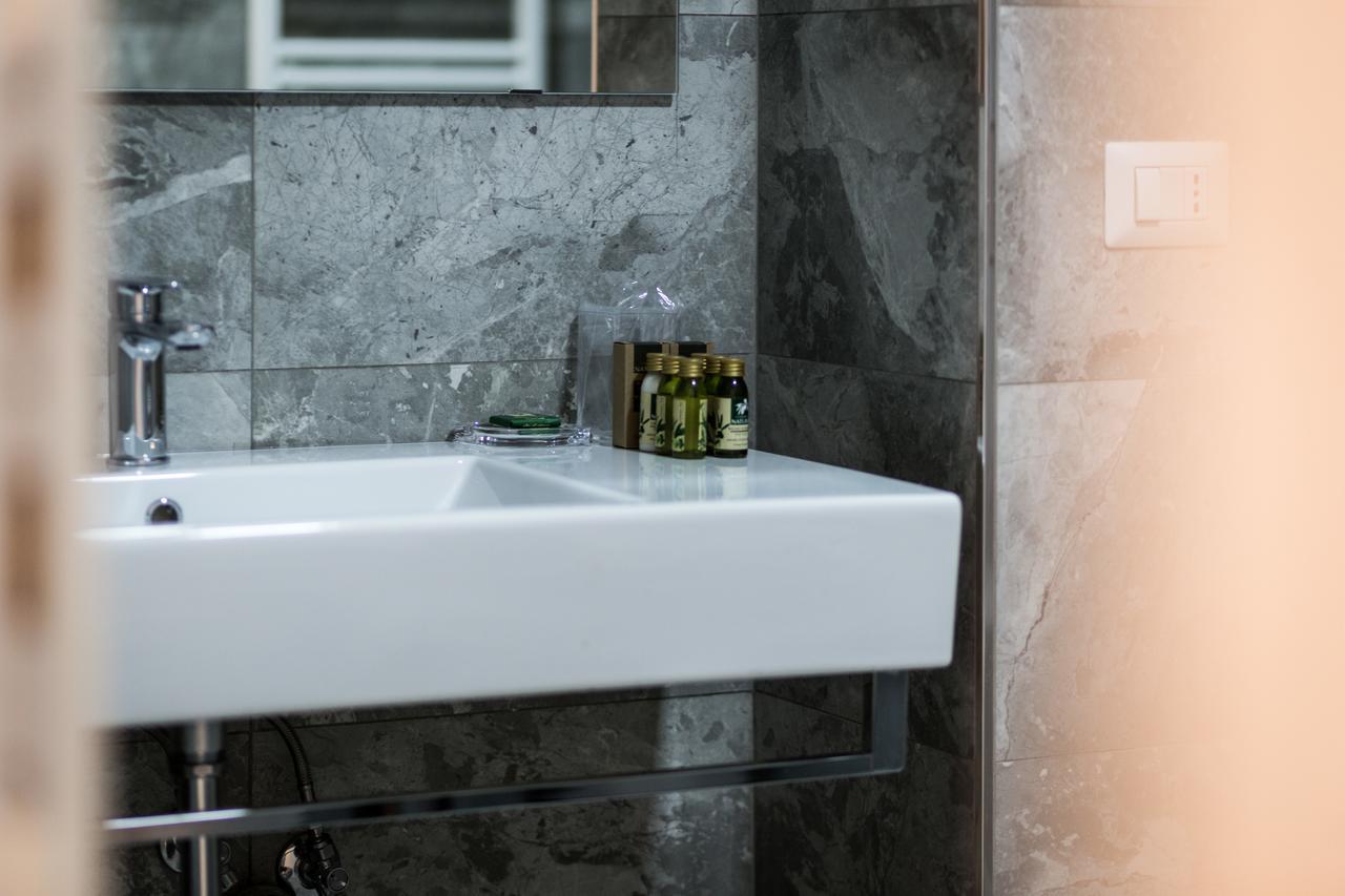 Vinci House Hotel Рим Екстериор снимка