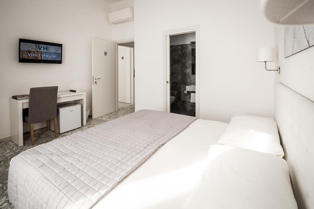 Vinci House Hotel Рим Екстериор снимка