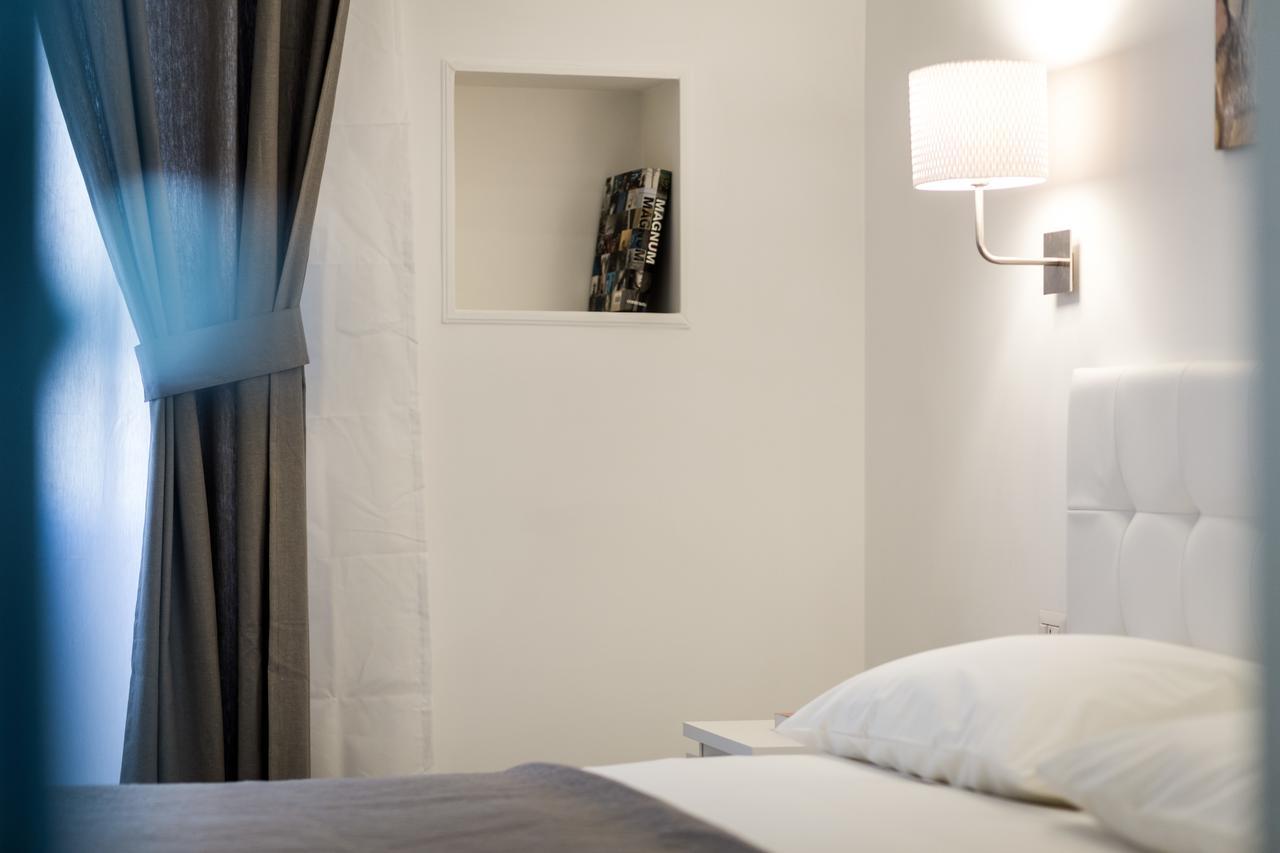 Vinci House Hotel Рим Екстериор снимка